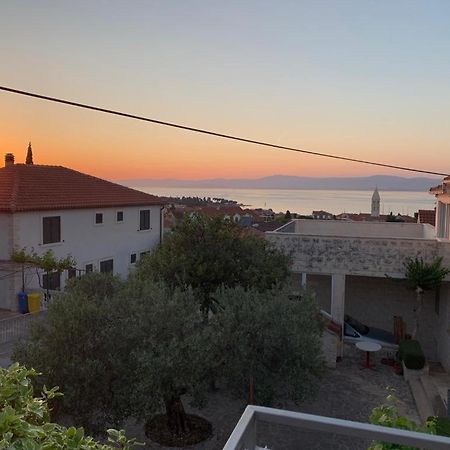 Tara'S Apartman Supetar Εξωτερικό φωτογραφία