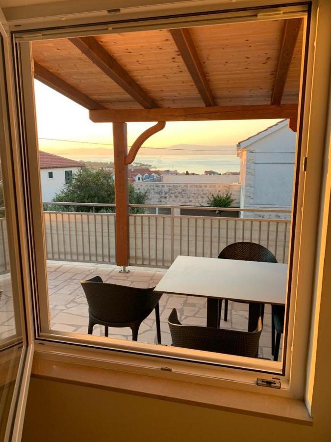 Tara'S Apartman Supetar Εξωτερικό φωτογραφία