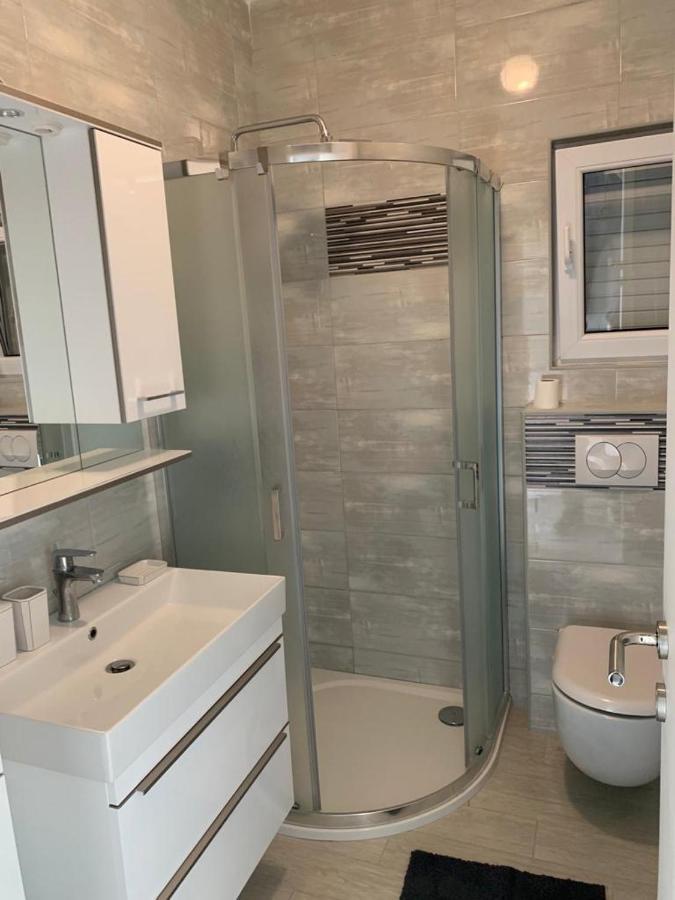 Tara'S Apartman Supetar Εξωτερικό φωτογραφία