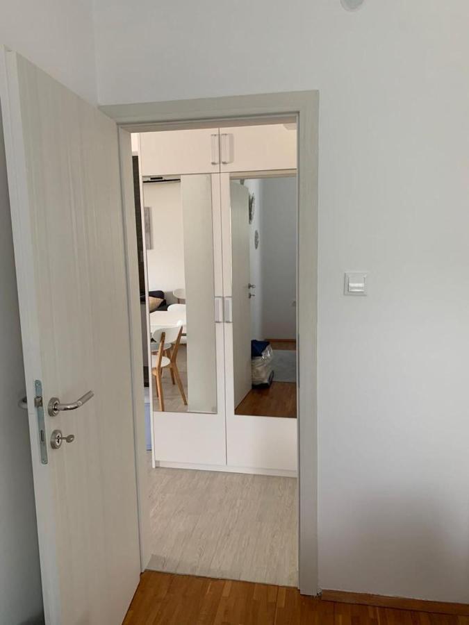 Tara'S Apartman Supetar Εξωτερικό φωτογραφία