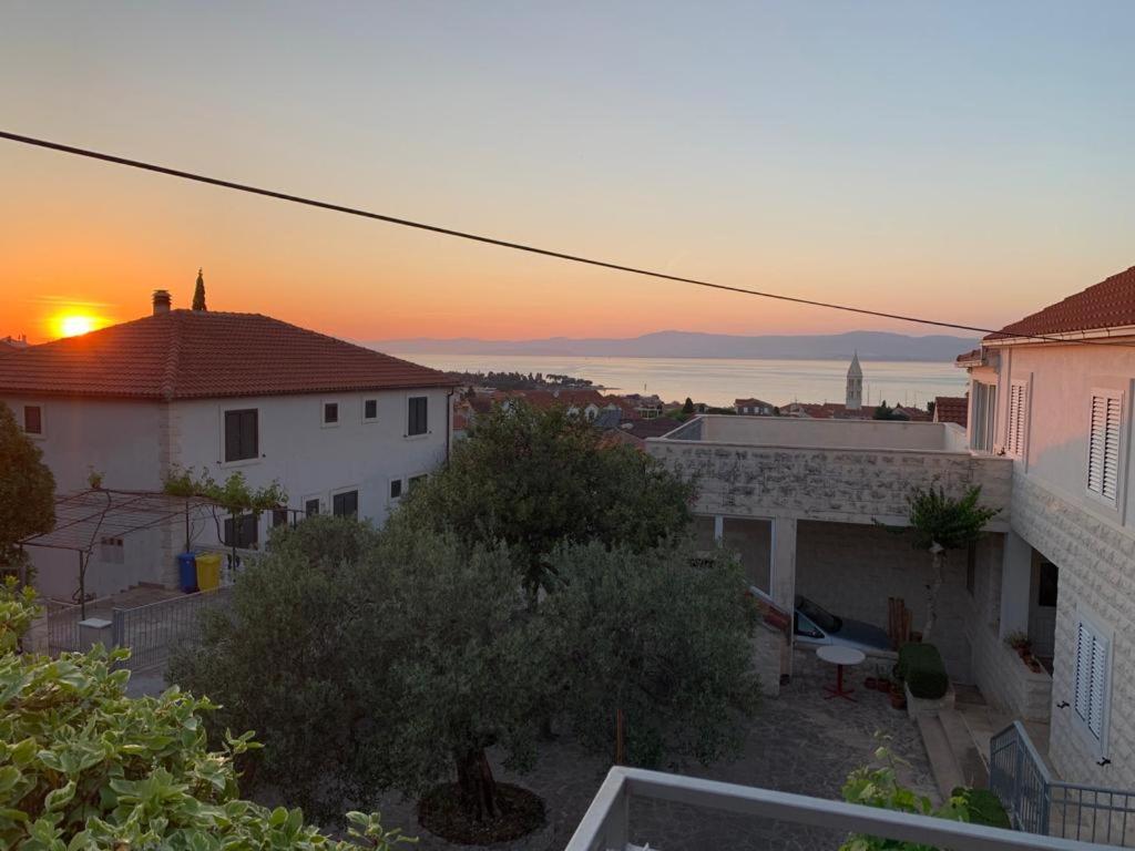 Tara'S Apartman Supetar Εξωτερικό φωτογραφία