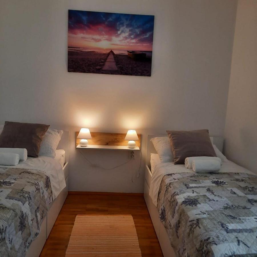 Tara'S Apartman Supetar Εξωτερικό φωτογραφία
